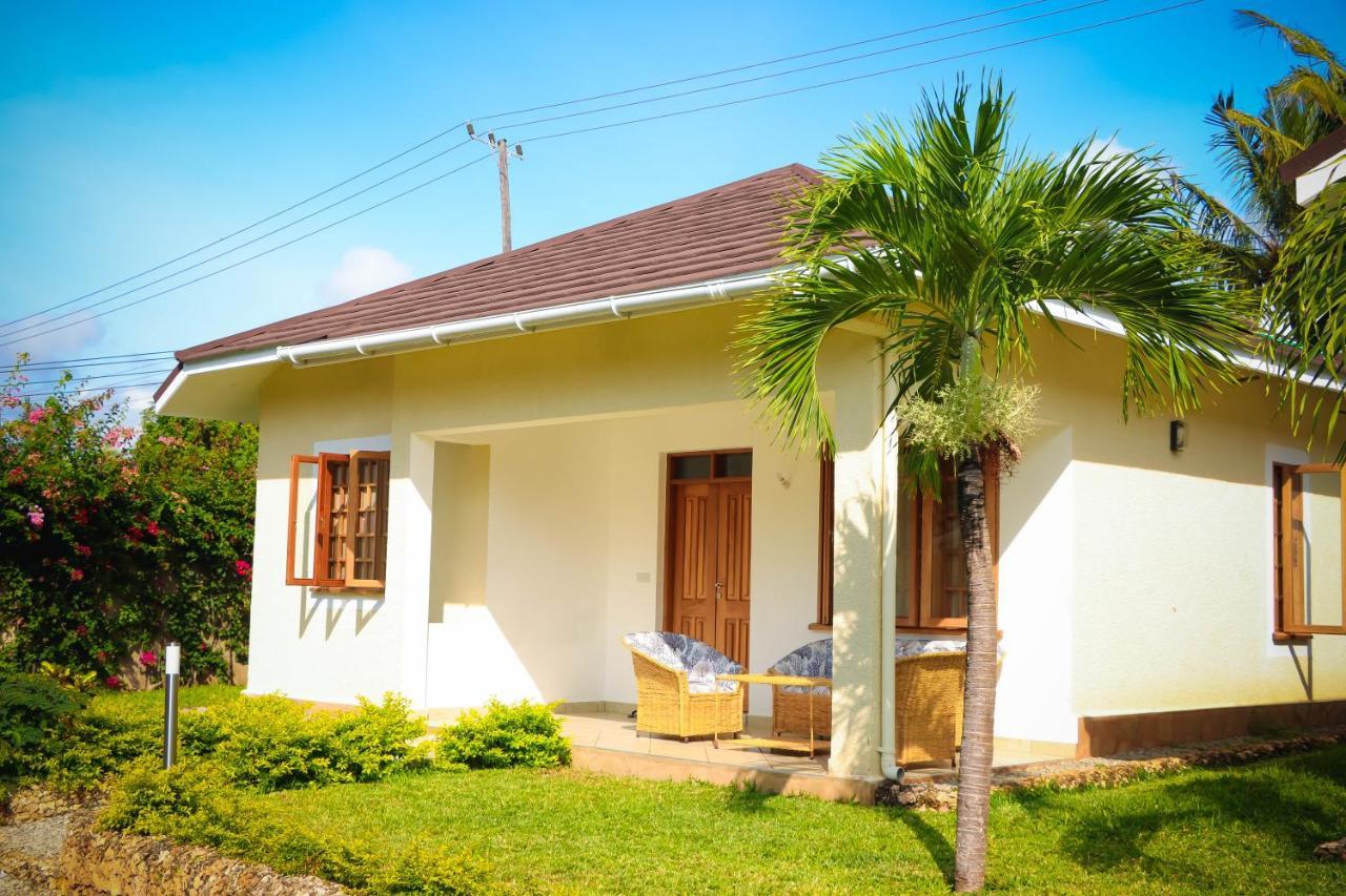 V-Szameitat Homes Diani Beach Bagian luar foto
